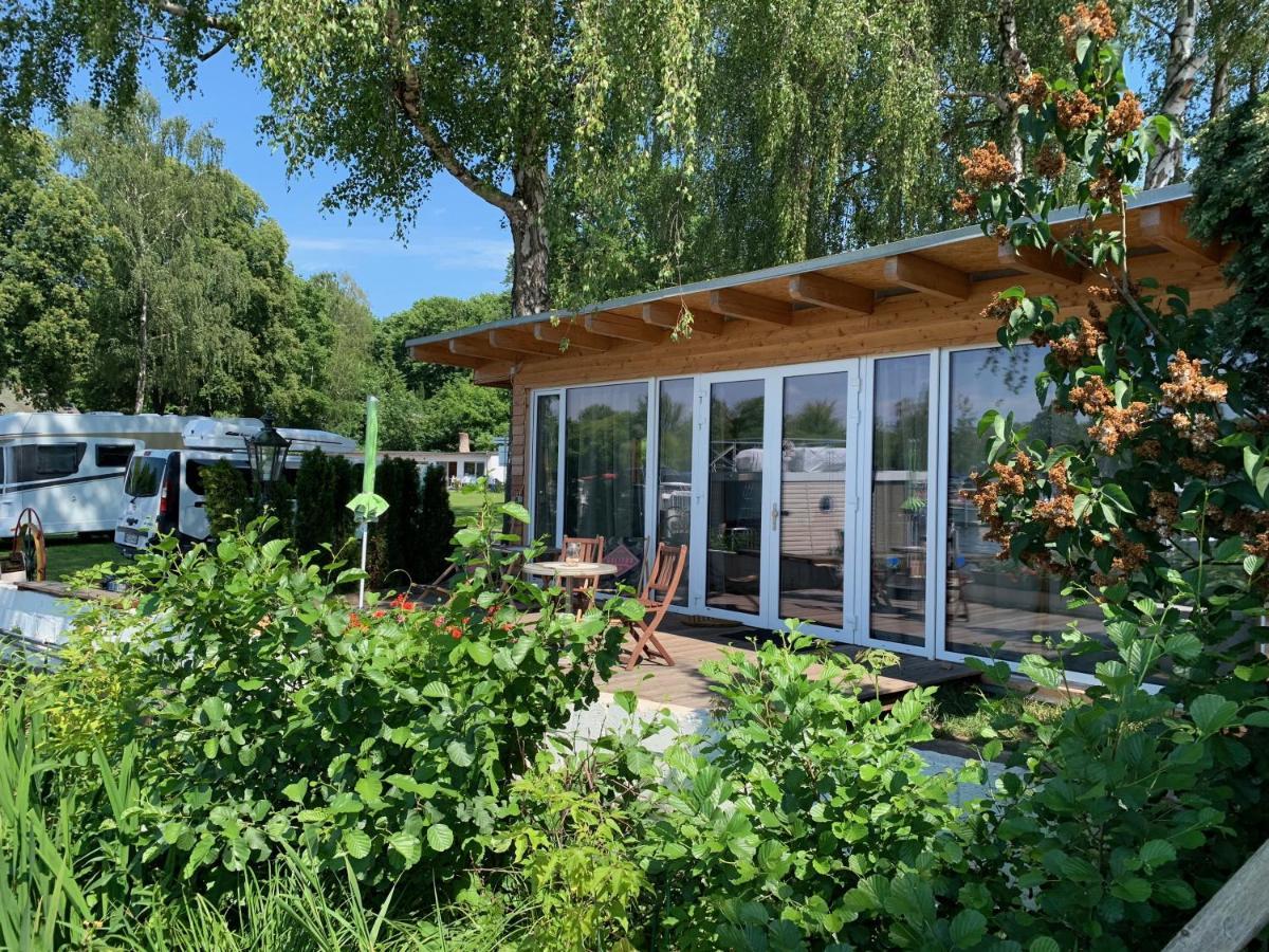 Tiny House Oder Ferienwohnung Auf Der Sunset Marina Berlín Exterior foto
