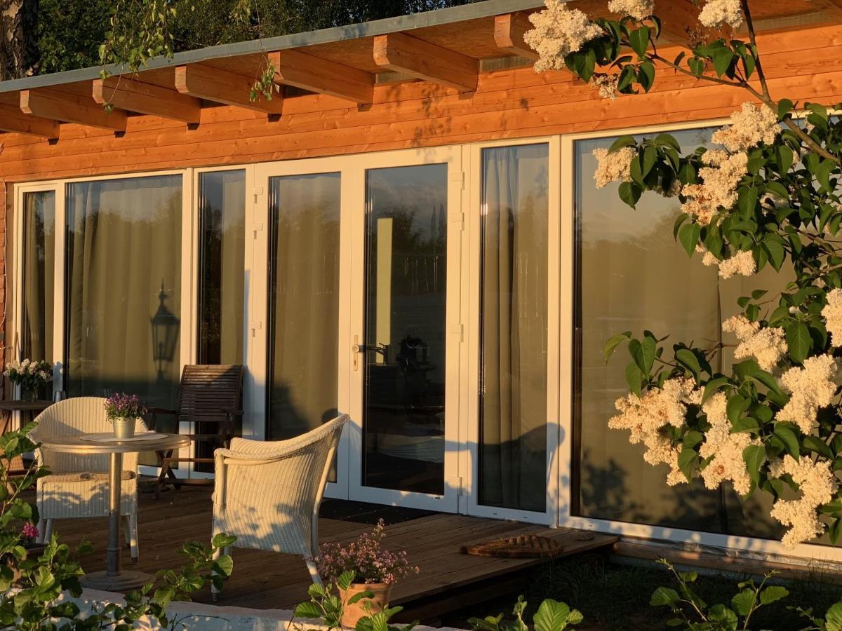 Tiny House Oder Ferienwohnung Auf Der Sunset Marina Berlín Exterior foto