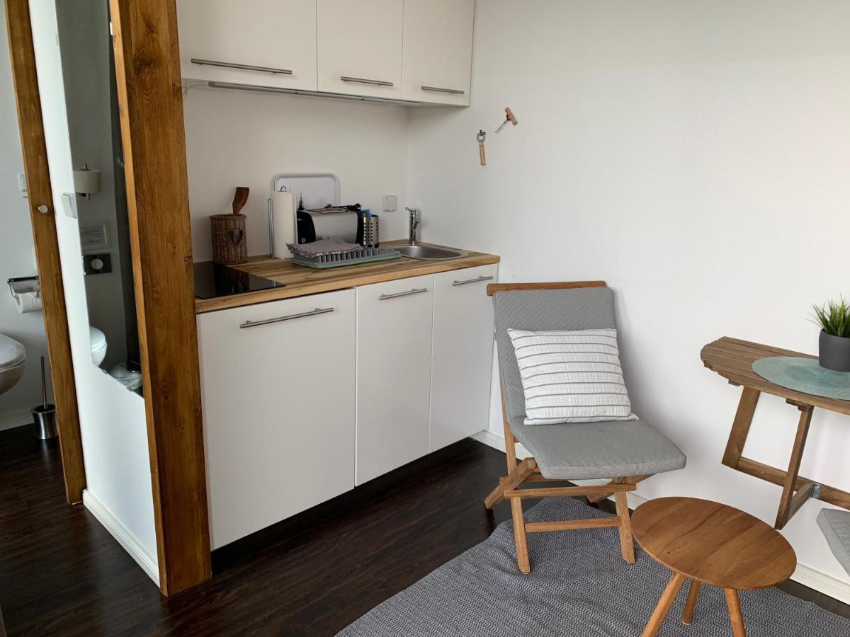 Tiny House Oder Ferienwohnung Auf Der Sunset Marina Berlín Exterior foto