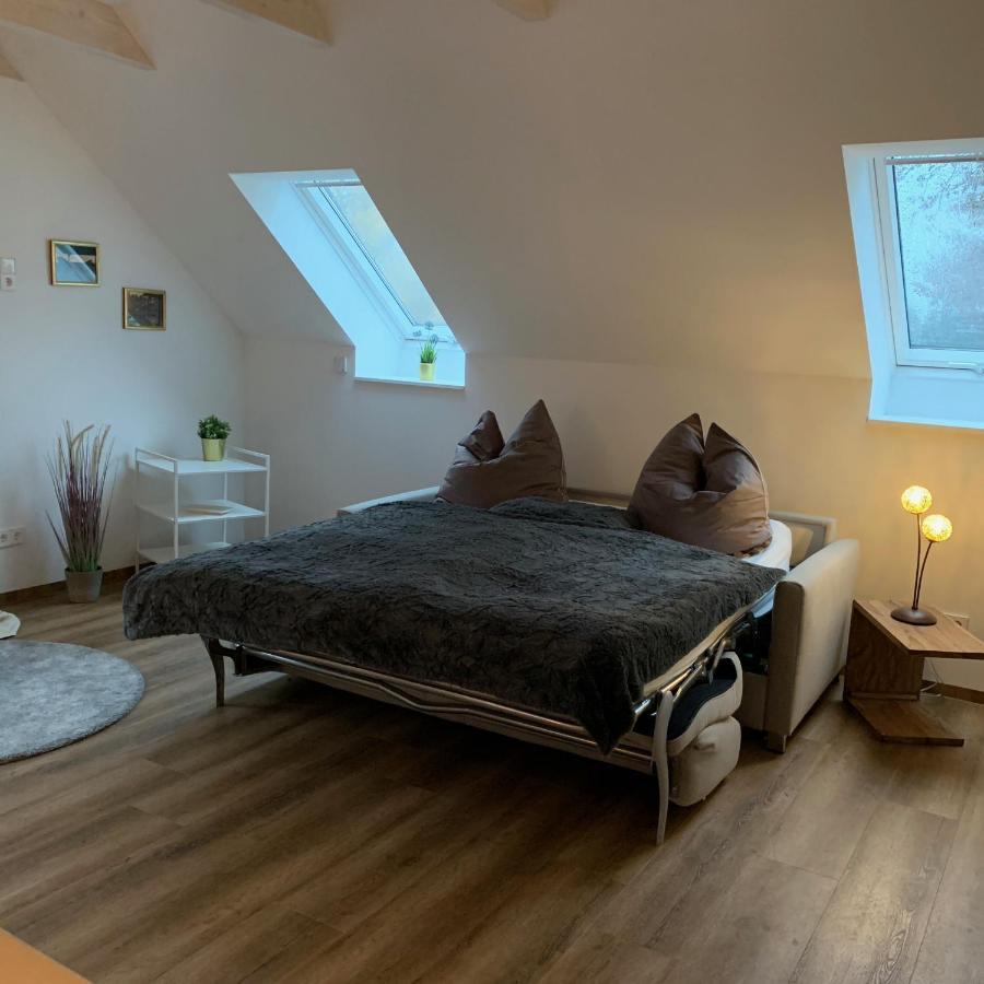 Tiny House Oder Ferienwohnung Auf Der Sunset Marina Berlín Exterior foto