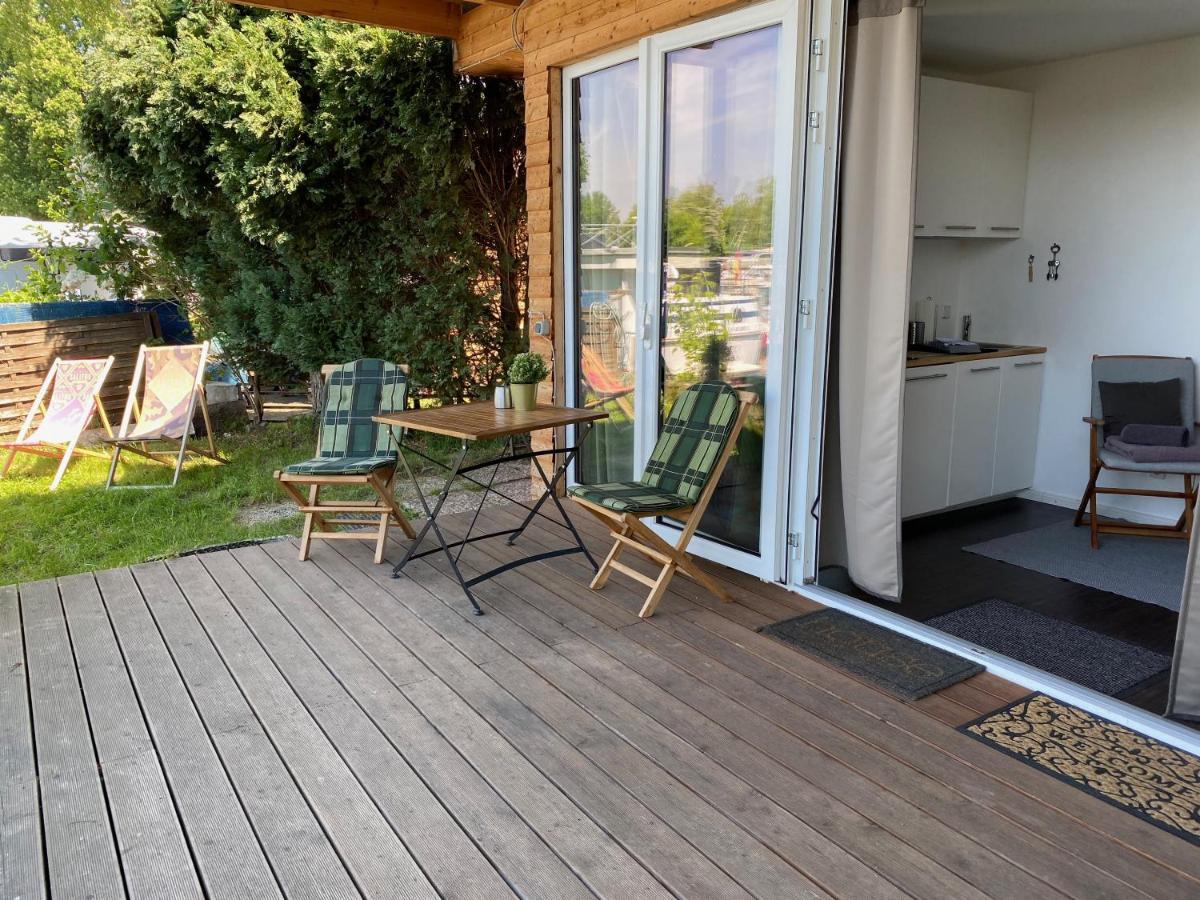 Tiny House Oder Ferienwohnung Auf Der Sunset Marina Berlín Exterior foto