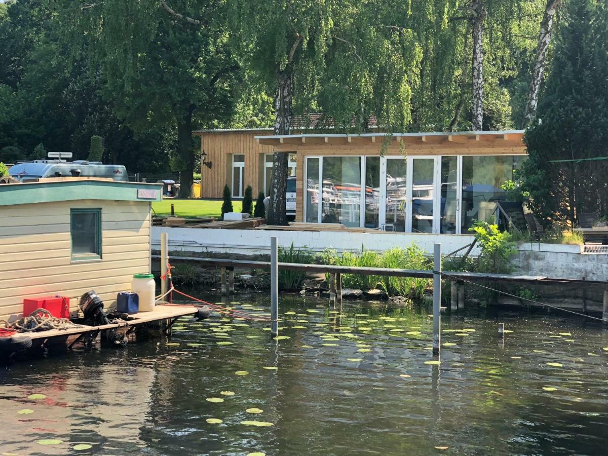 Tiny House Oder Ferienwohnung Auf Der Sunset Marina Berlín Exterior foto