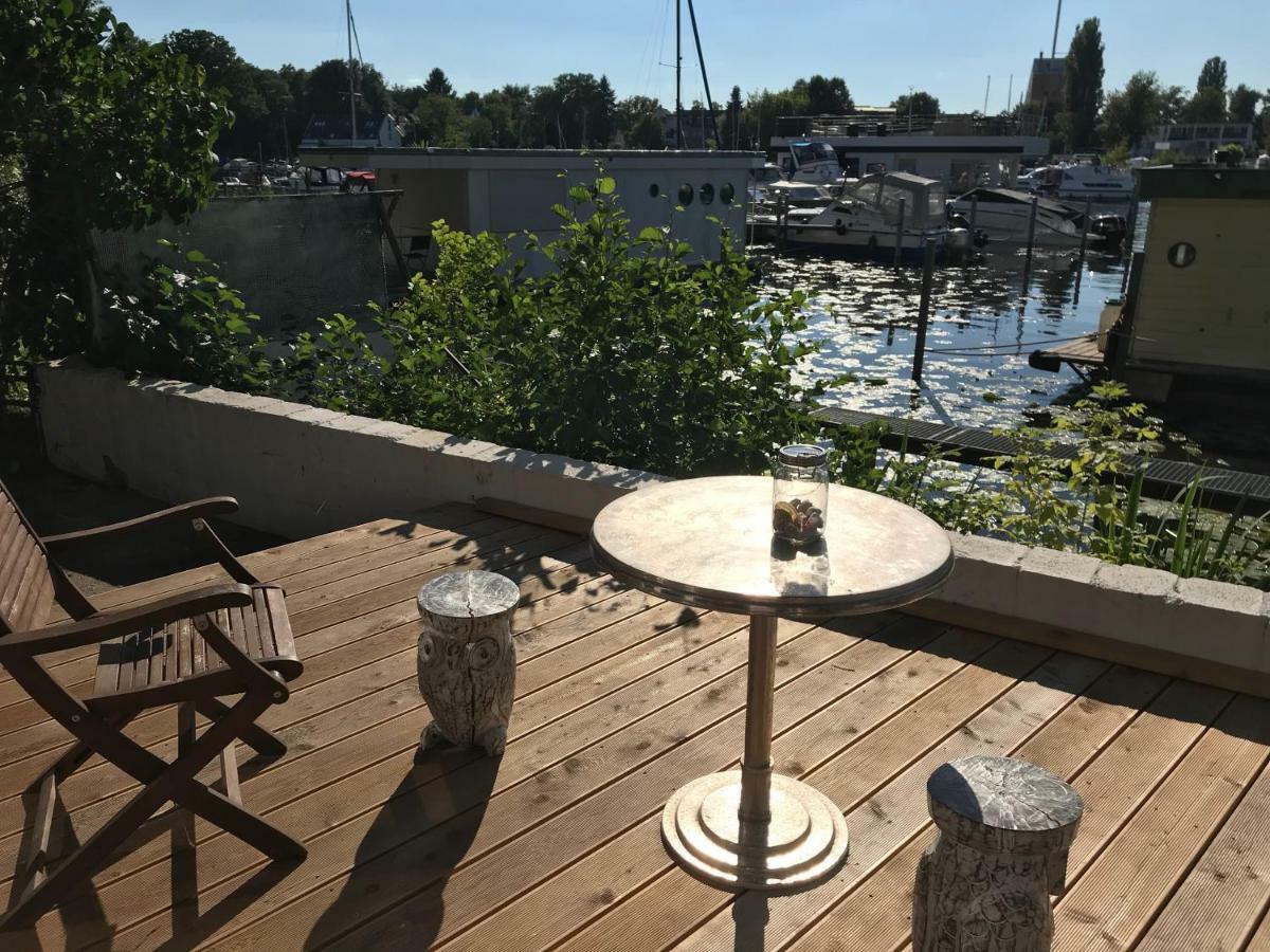 Tiny House Oder Ferienwohnung Auf Der Sunset Marina Berlín Exterior foto
